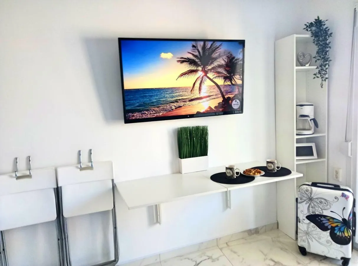 Pure Bliss: Luxury Beachfront Apartment with Panoramic Views Agia Triada  0*, Agia Triada (Thessaloniki) Greece