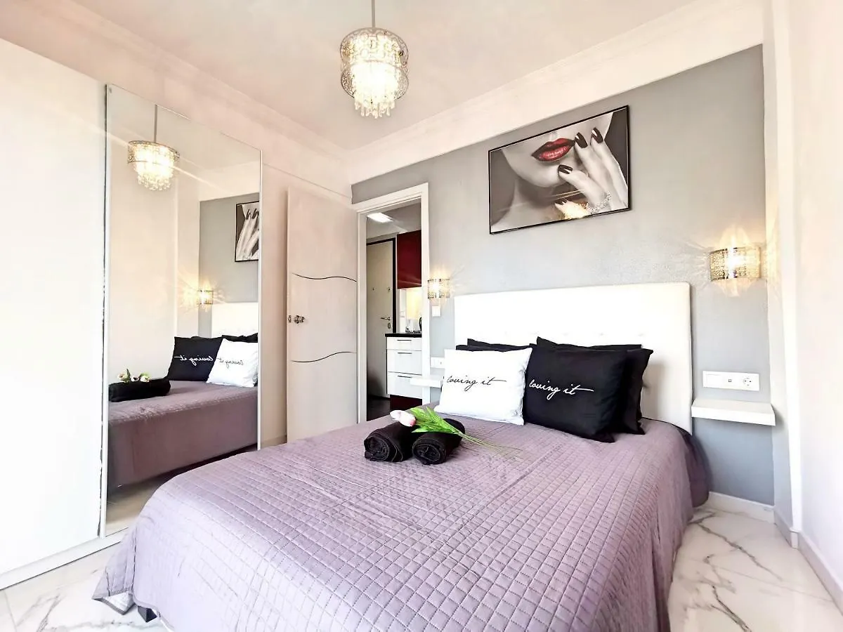 Pure Bliss Luxury Beachfront Apartment With Panoramic Sea Views, Electric Bbq, Gym Equipment And More Agia Triada