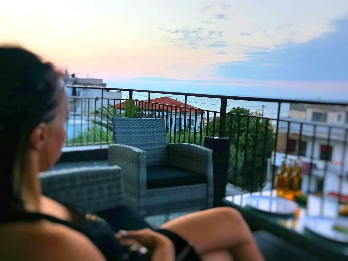 Pure Bliss Luxury Beachfront Apartment With Panoramic Sea Views, Electric Bbq, Gym Equipment And More Agia Triada